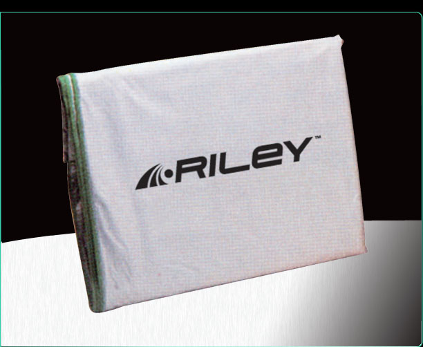 Riley Deluxe PVC Prekrivač za sto 8'